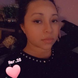 Meet your Posher, Alejandra